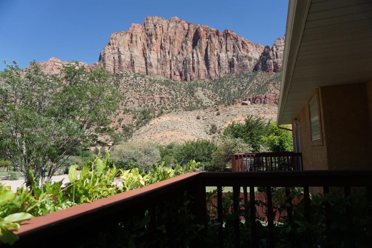 Harvest House Bed And Breakfast Springdale Bagian luar foto